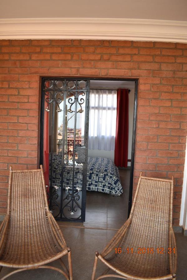 Residence Vicyma 2 P Tout Confort Bafoussam Centre Buitenkant foto