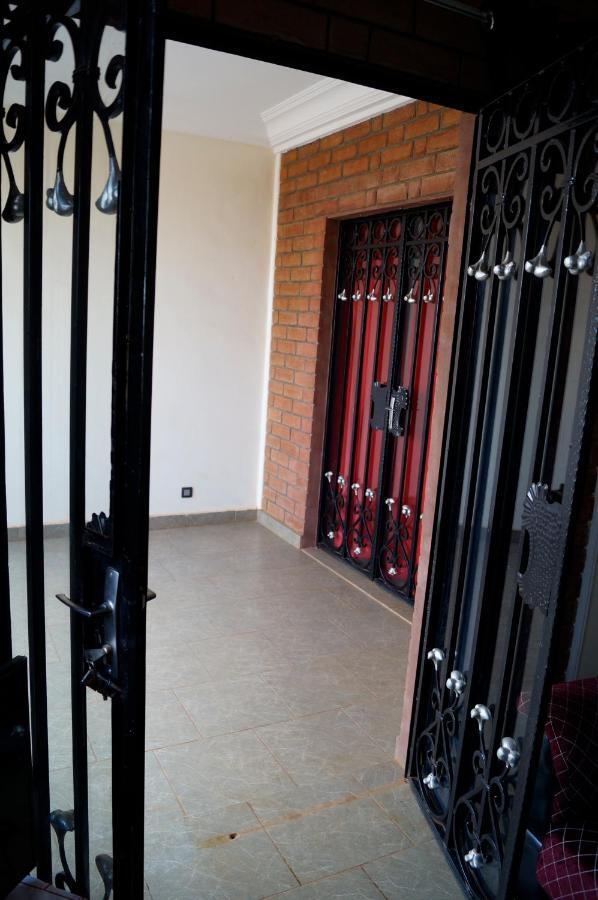 Residence Vicyma 2 P Tout Confort Bafoussam Centre Buitenkant foto
